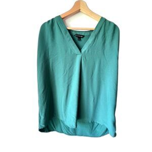 Banana Republic green emerald women's sleeveless blouse top comfortable size L.‎